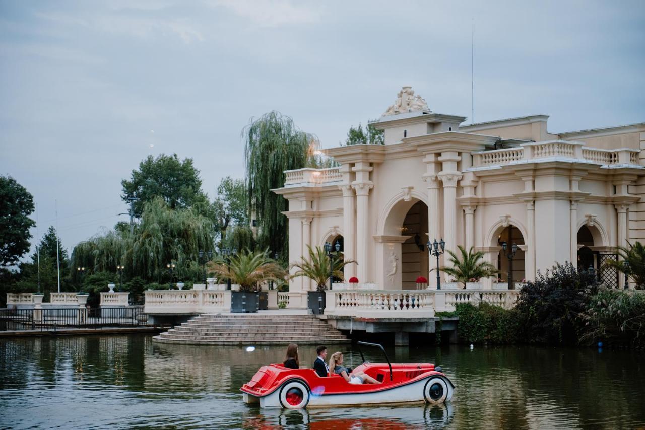 Hotel Venecia Palace Michałowice Dış mekan fotoğraf