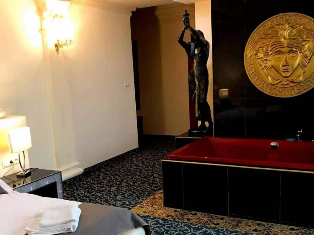 Hotel Venecia Palace Michałowice Dış mekan fotoğraf