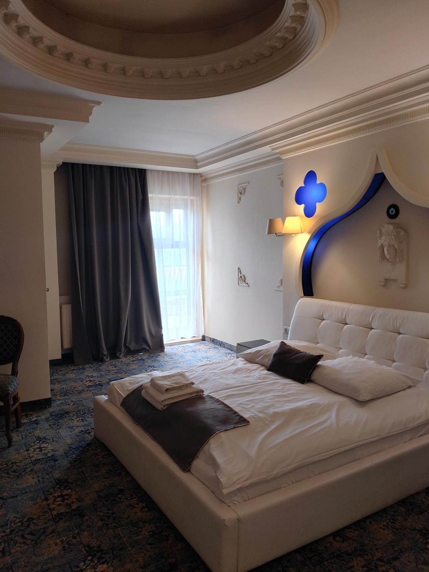 Hotel Venecia Palace Michałowice Dış mekan fotoğraf
