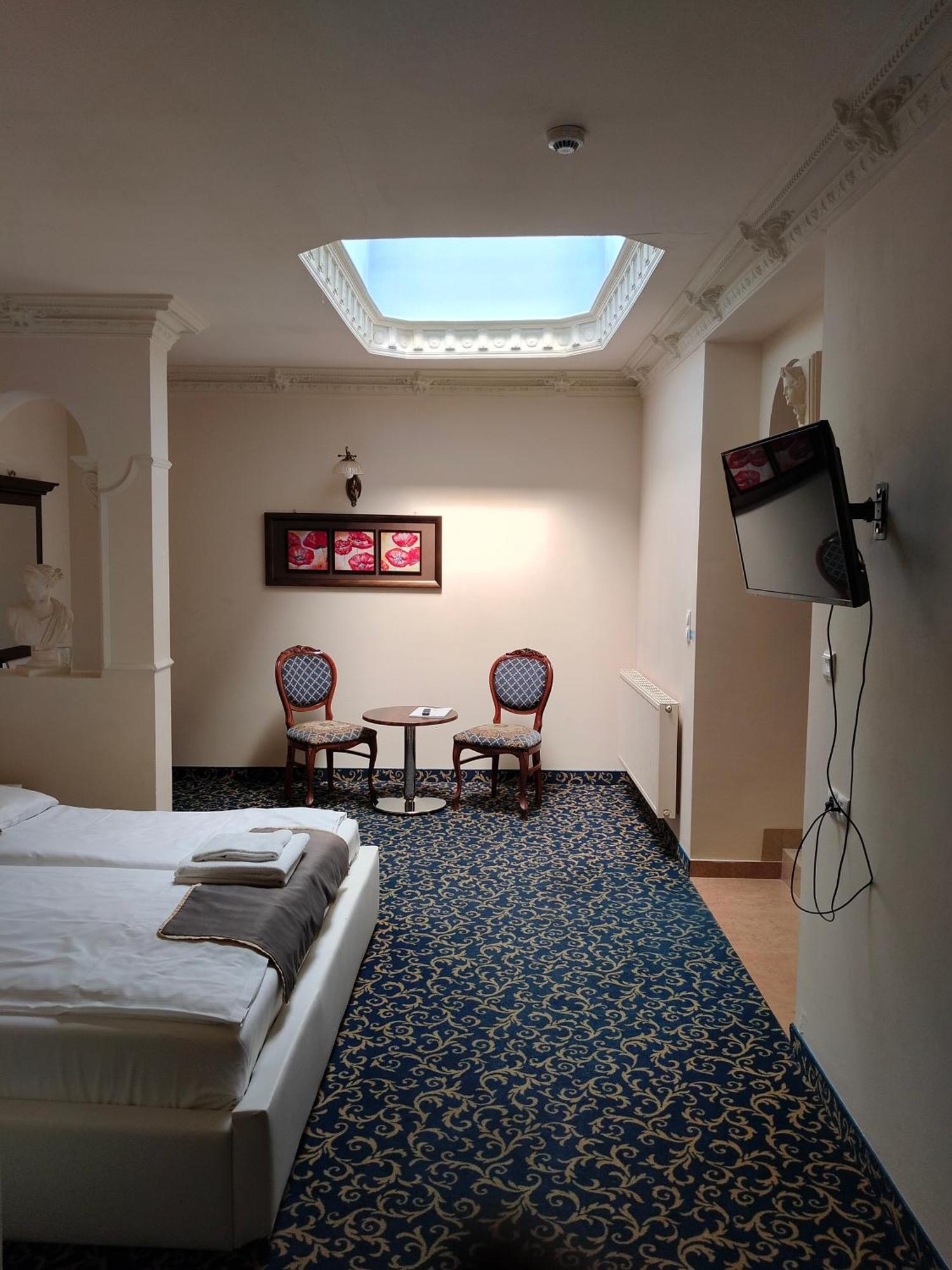 Hotel Venecia Palace Michałowice Dış mekan fotoğraf