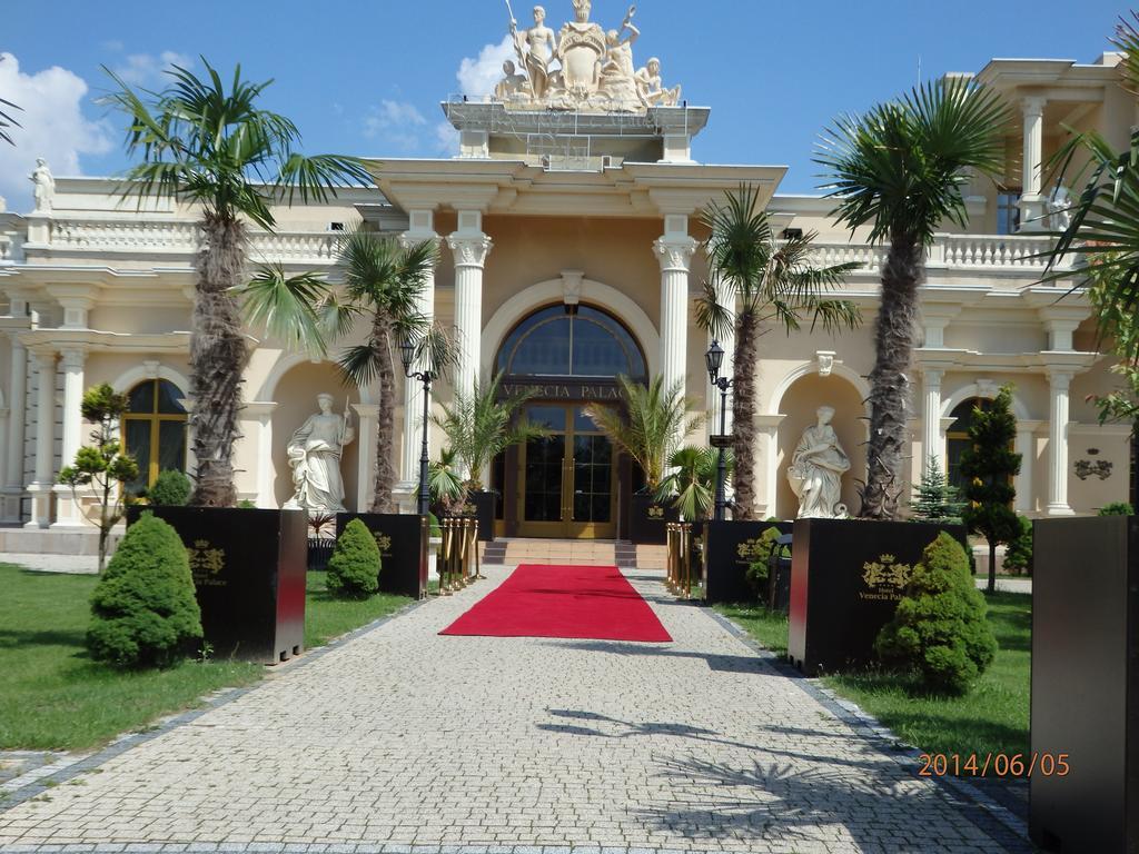 Hotel Venecia Palace Michałowice Dış mekan fotoğraf