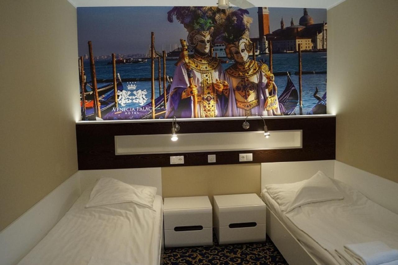 Hotel Venecia Palace Michałowice Dış mekan fotoğraf