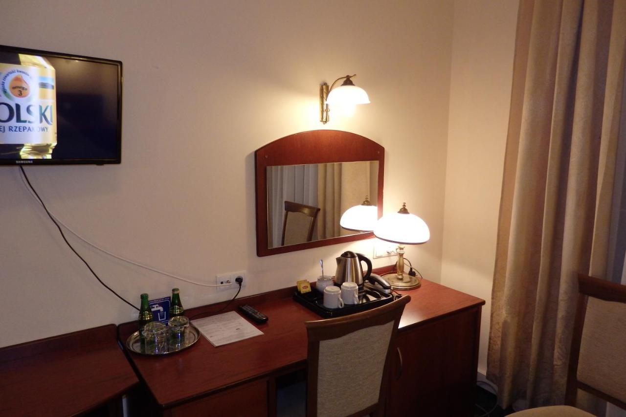 Hotel Venecia Palace Michałowice Dış mekan fotoğraf
