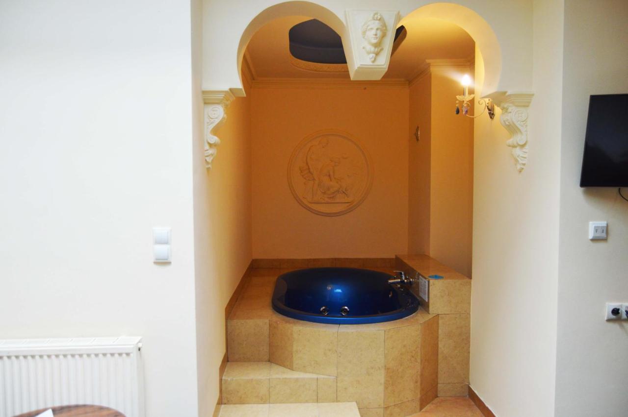 Hotel Venecia Palace Michałowice Dış mekan fotoğraf